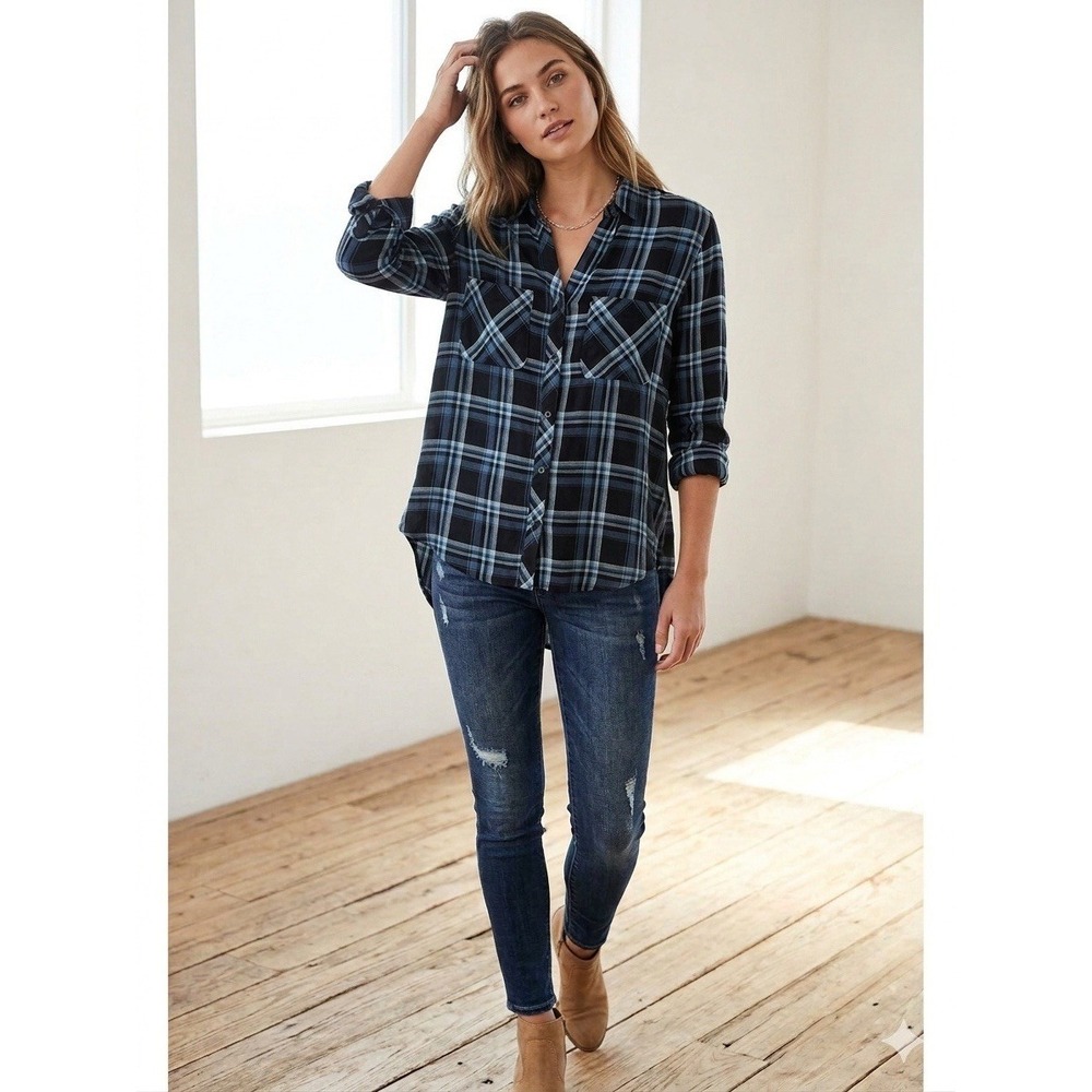 Bella Dahl Womens Plaid Button Up Shirt Size M Blue Black Soft Rayon Hi-Low